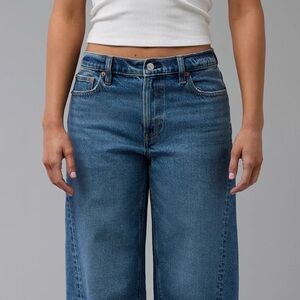 American Eagle Women's Classic Blue Jeans